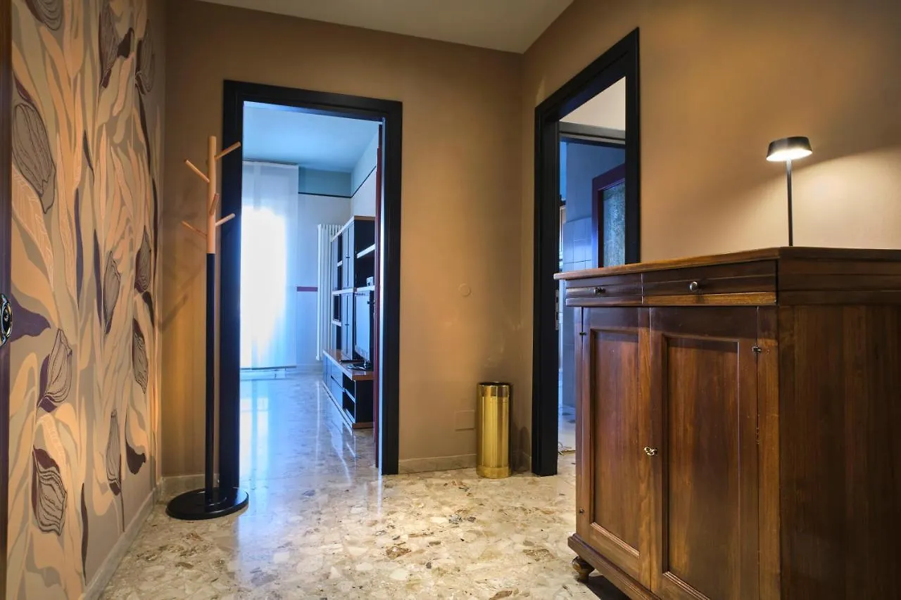 Апартаменты Casa Del Poeta Верона 0*,  Италия